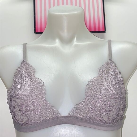 NWT VICTORIA SECRET UNLINED - Picture 1 of 4